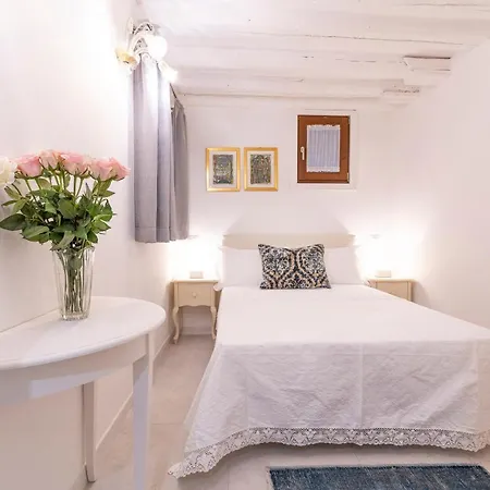 Residenza San Silvestro Hotel Venetië Buitenkant foto